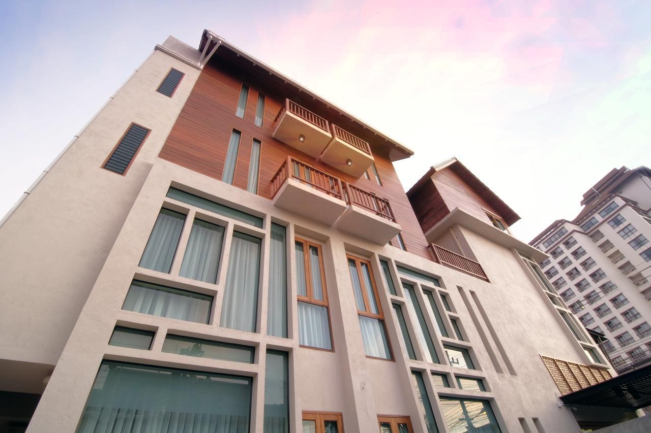 Tapae Gate Villa Chiang Mai Exterior foto